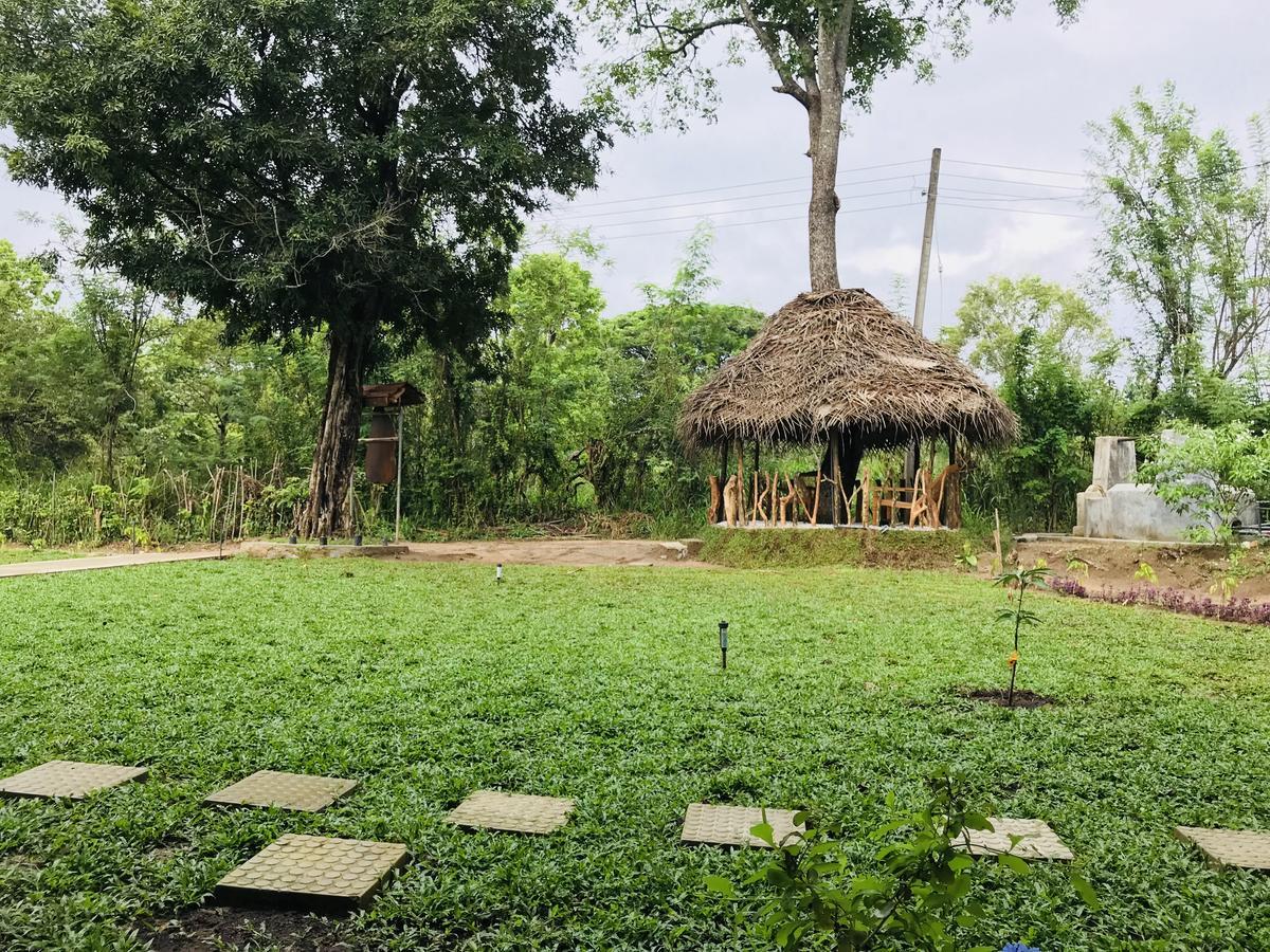 Sigiriya Rock Hide Hotel Ngoại thất bức ảnh