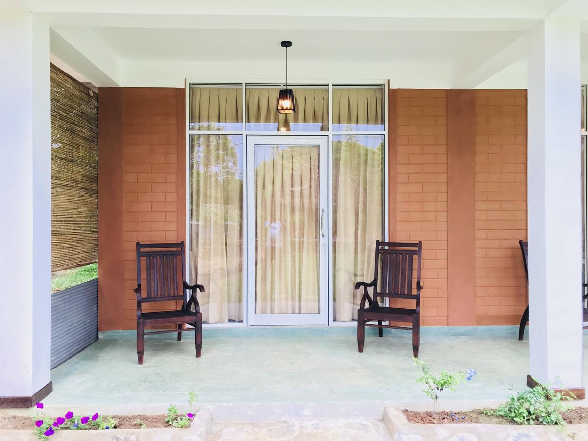 Sigiriya Rock Hide Hotel Ngoại thất bức ảnh