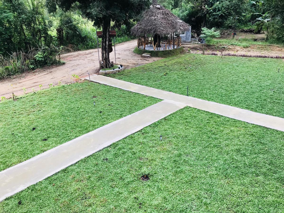 Sigiriya Rock Hide Hotel Ngoại thất bức ảnh