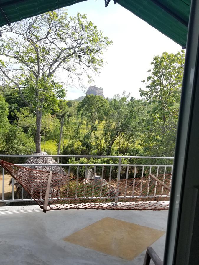 Sigiriya Rock Hide Hotel Ngoại thất bức ảnh