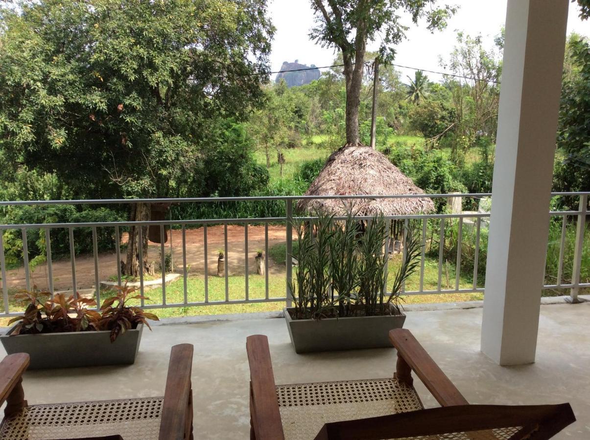 Sigiriya Rock Hide Hotel Ngoại thất bức ảnh